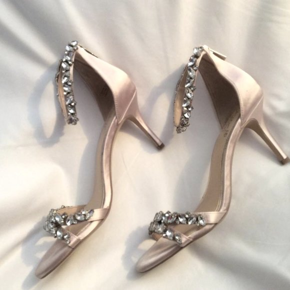 BADGLEY MISCHKA NWOB rhinestone & nude satin 3"heel 'Caroline' sandals Size 7 - Picture 1 of 9